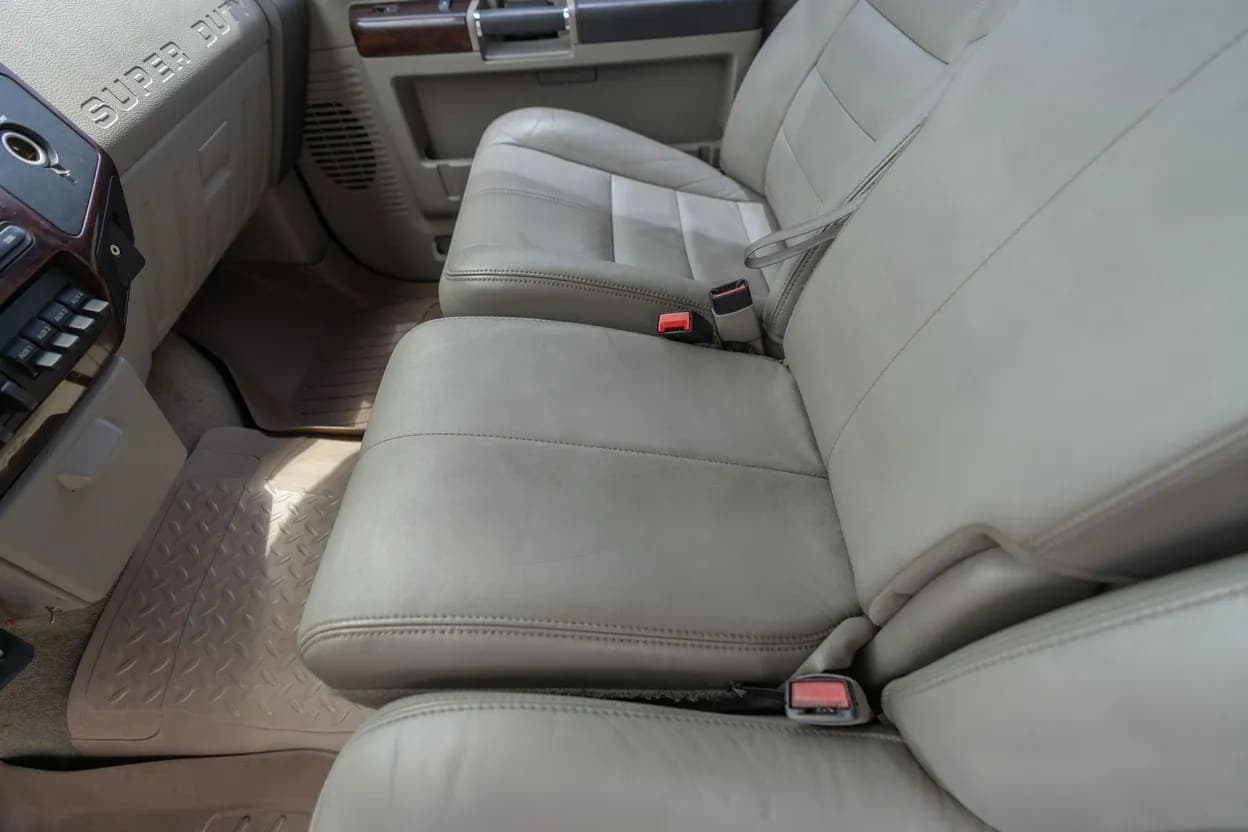 2008 Ford F-250 Super Duty Lariat, view