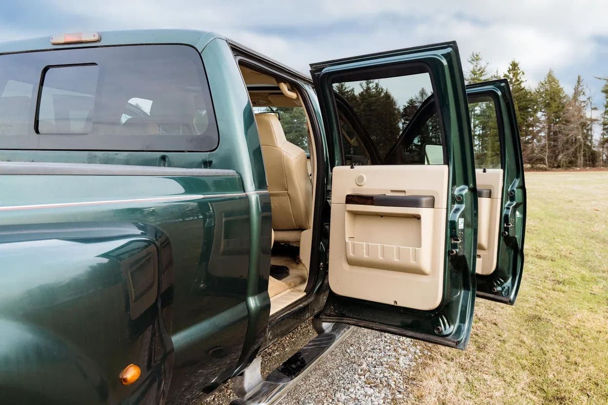 2008 Ford F-450 Super Duty Lariat, view