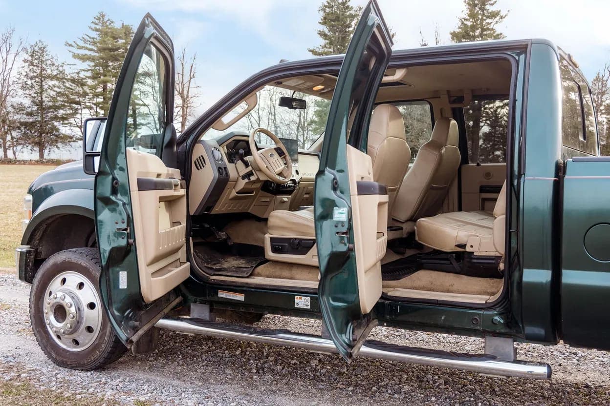 2008 Ford F-450 Super Duty Lariat, view