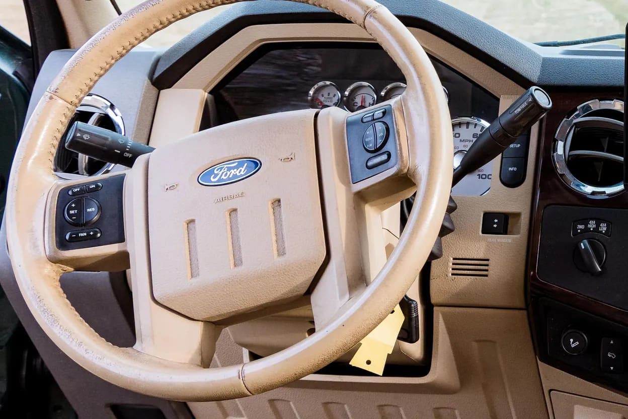 2008 Ford F-450 Super Duty Lariat, view