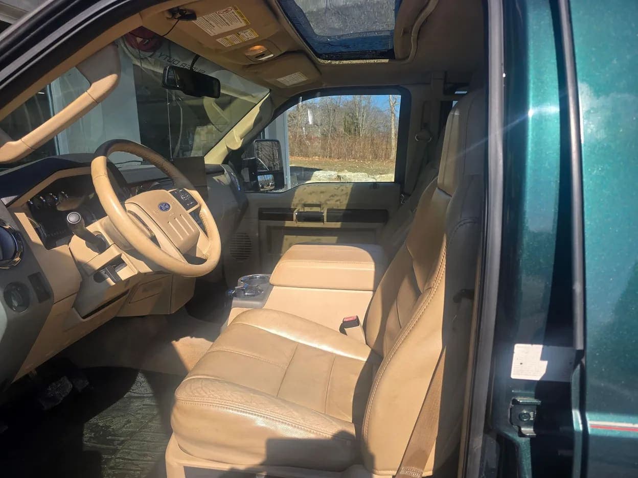 2008 Ford F-450 Super Duty Lariat, view
