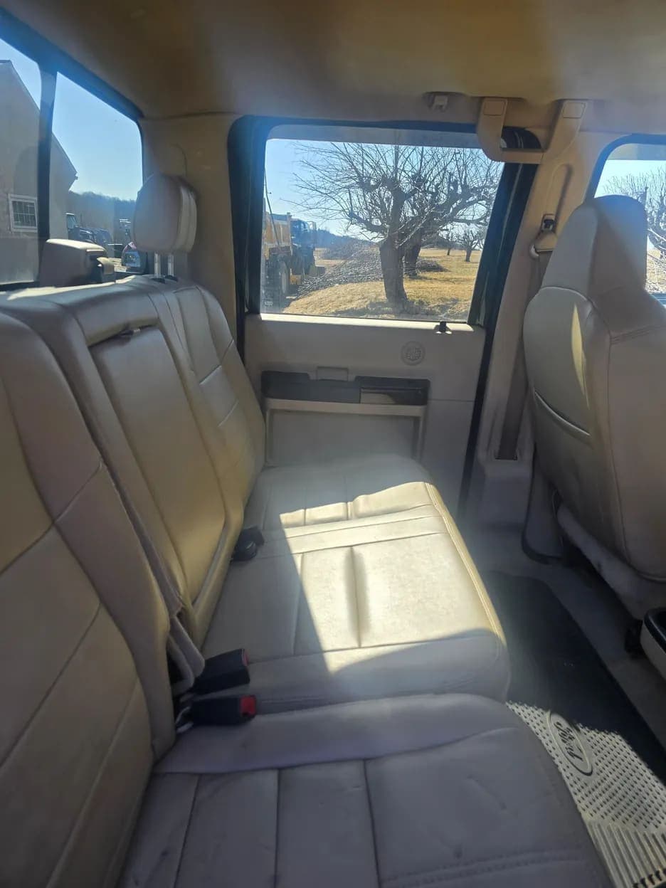 2008 Ford F-450 Super Duty Lariat, view