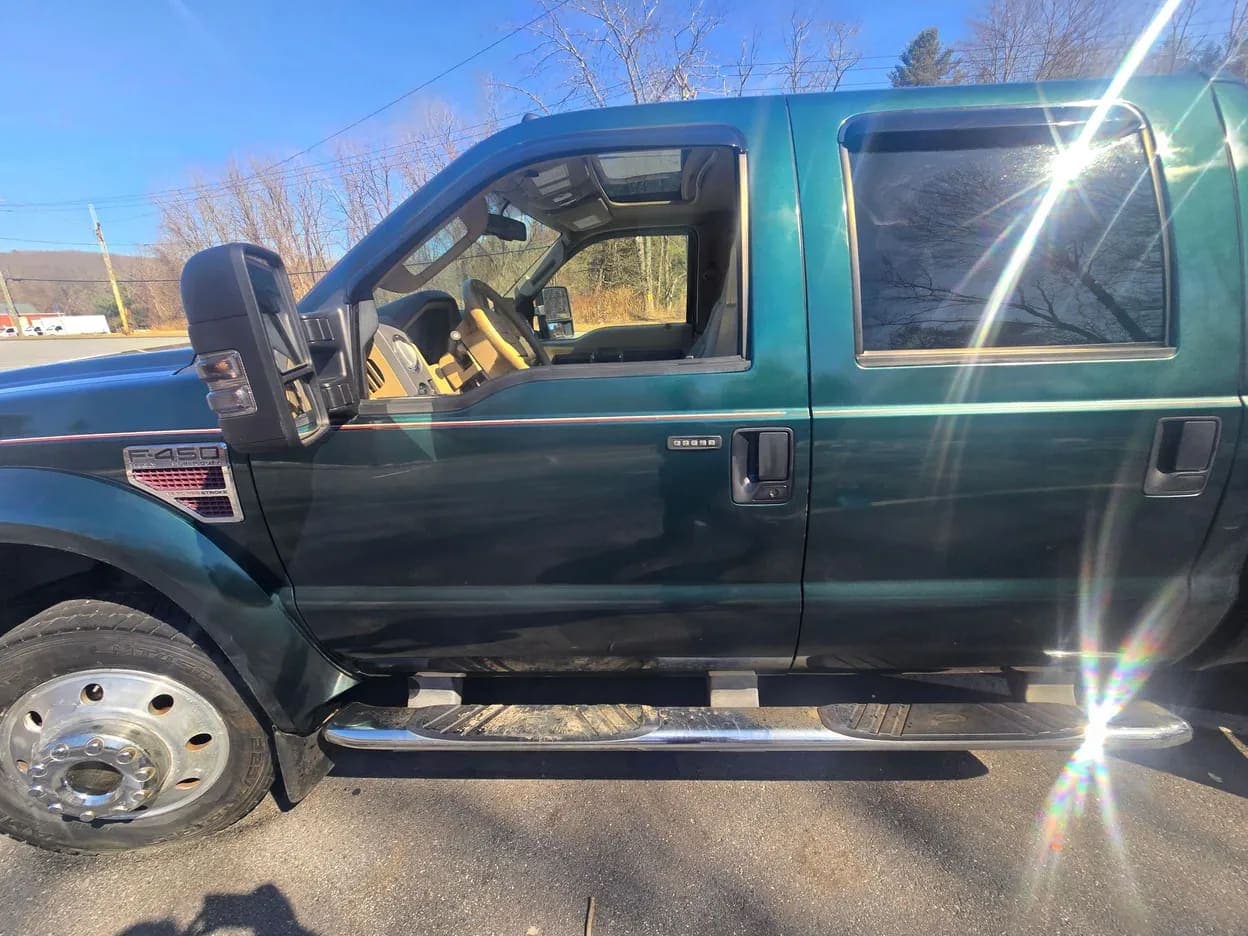 2008 Ford F-450 Super Duty Lariat, view