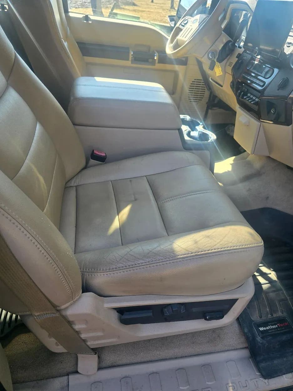2008 Ford F-450 Super Duty Lariat, view