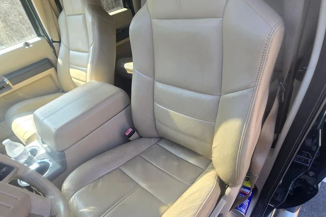 2008 Ford F-450 Super Duty Lariat, view