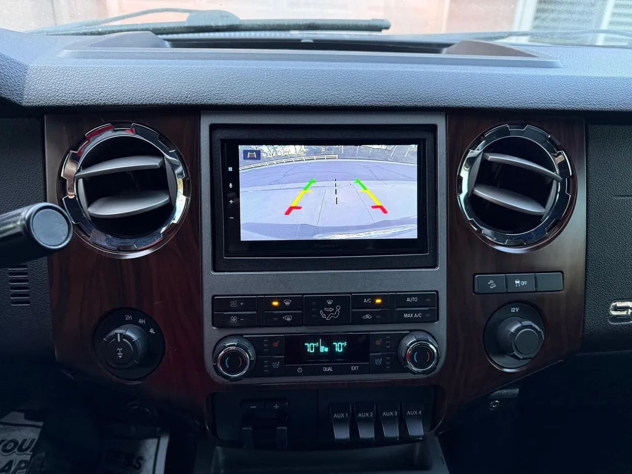 2012 Ford F-350 Super Duty Lariat, view