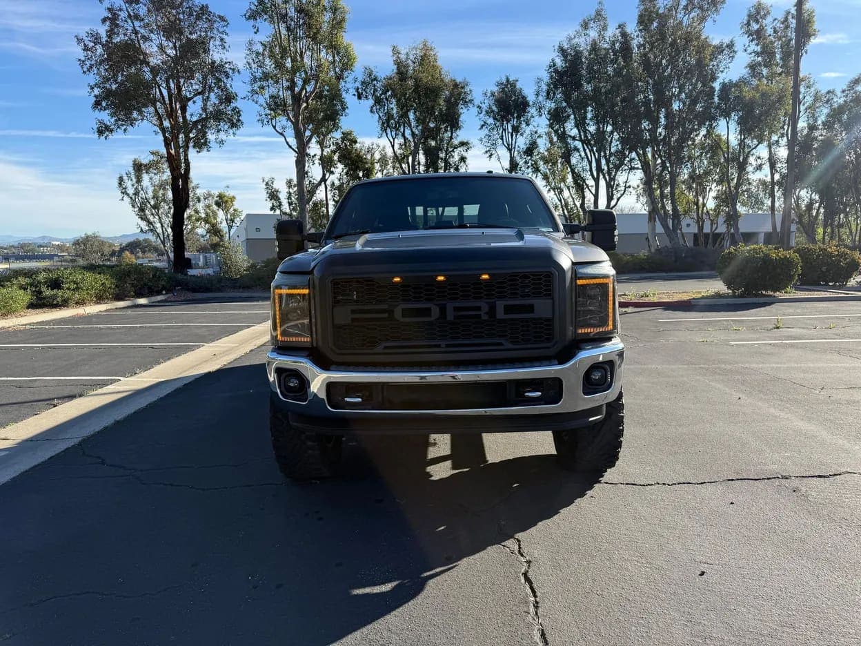 2012 Ford F-350 Super Duty Lariat, view