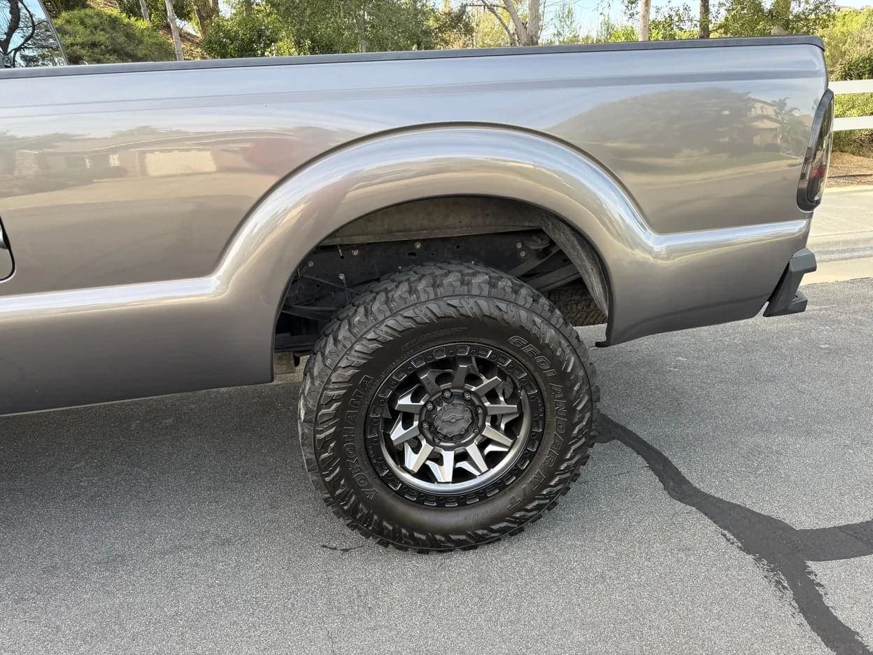 2012 Ford F-350 Super Duty Lariat, view