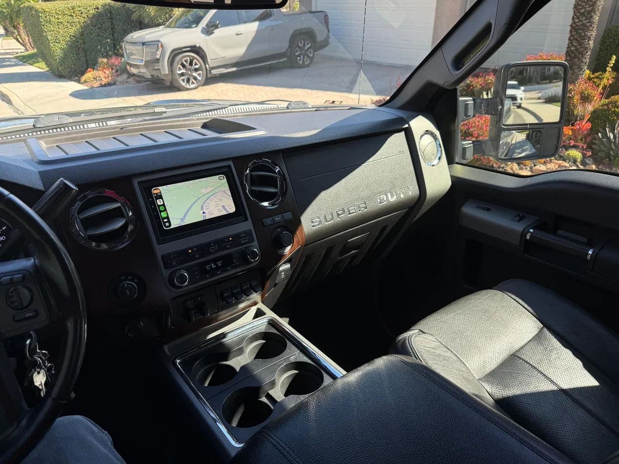 2012 Ford F-350 Super Duty Lariat, view