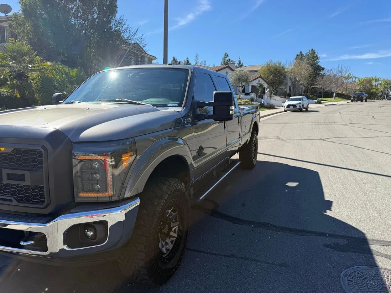 2012 Ford F-350 Super Duty Lariat, view