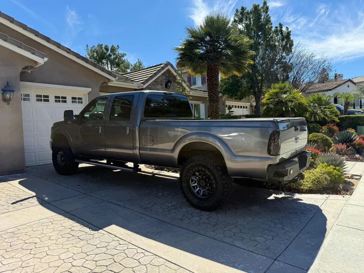2012 Ford F-350 Super Duty Lariat, view