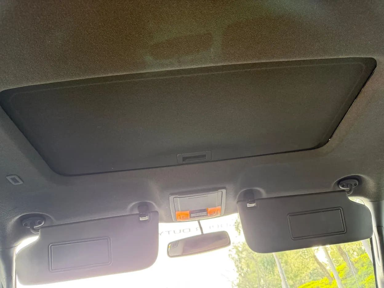 2012 Ford F-350 Super Duty Lariat, view