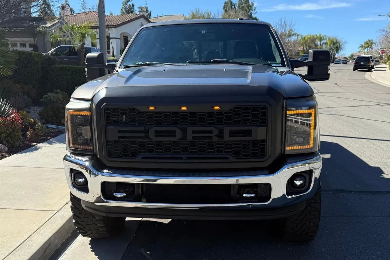 2012 Ford F-350 Super Duty Lariat, view