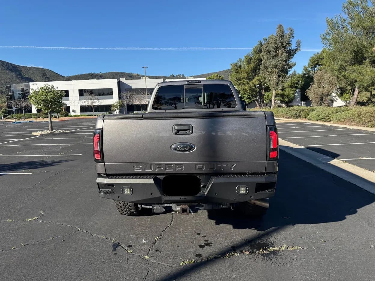 2012 Ford F-350 Super Duty Lariat, view