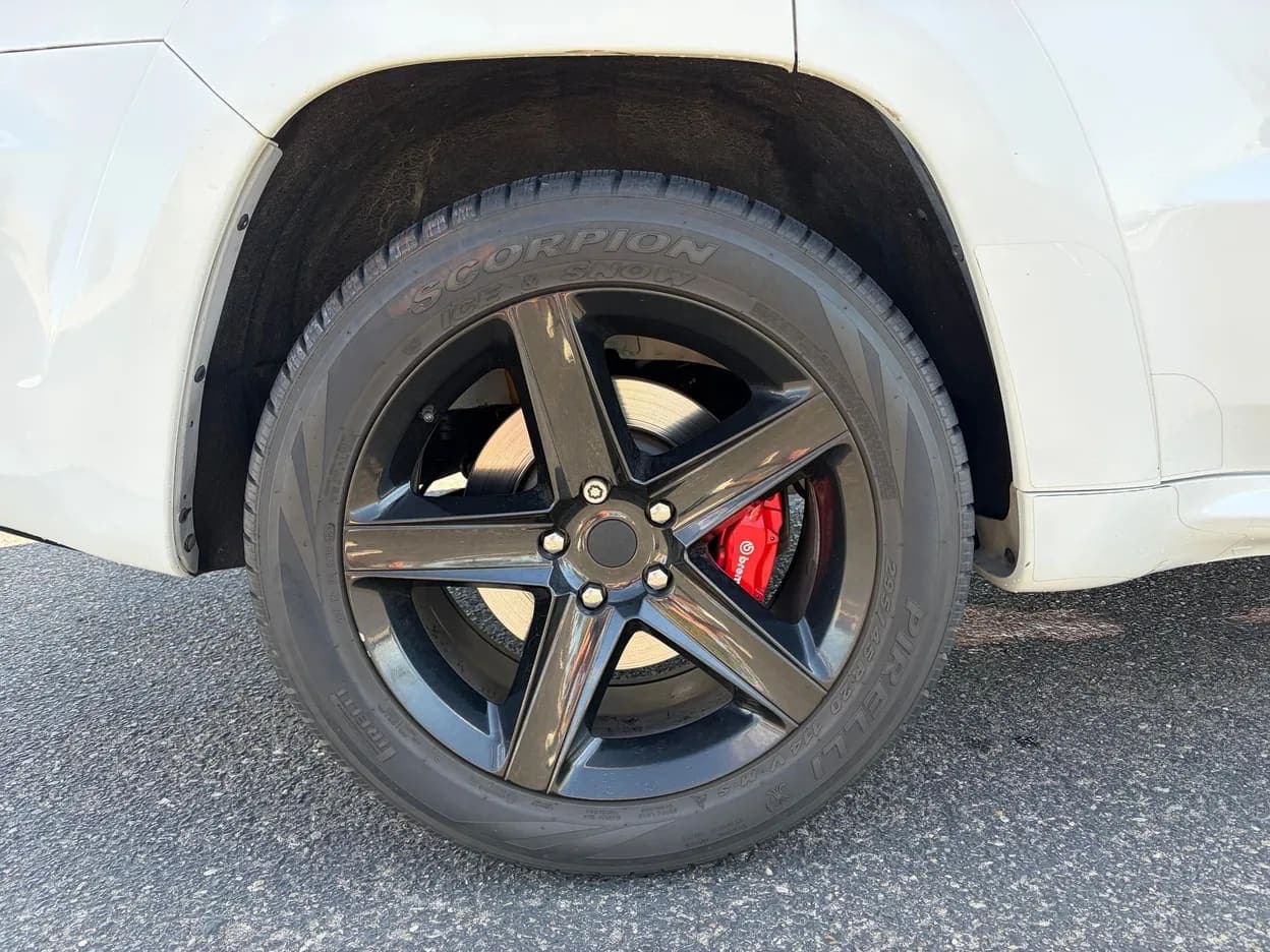 2013 Jeep Grand Cherokee SRT8 Alpine Edition, view