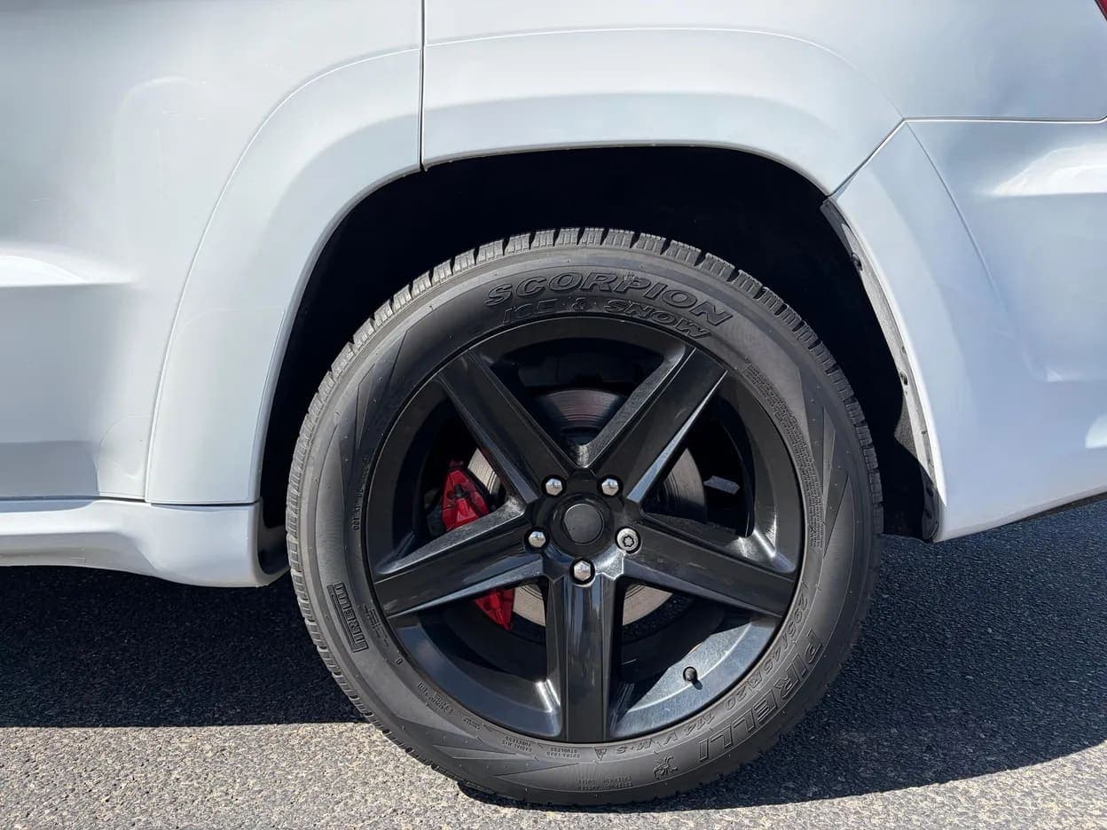 2013 Jeep Grand Cherokee SRT8 Alpine Edition, view