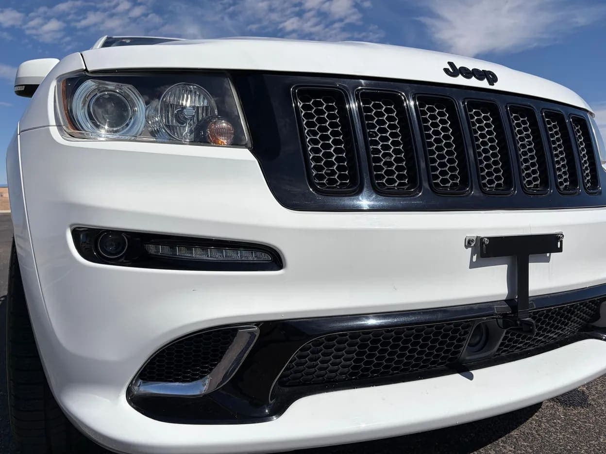 2013 Jeep Grand Cherokee SRT8 Alpine Edition, view