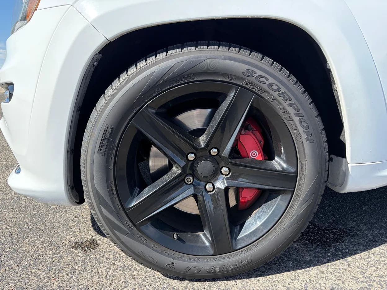 2013 Jeep Grand Cherokee SRT8 Alpine Edition, view