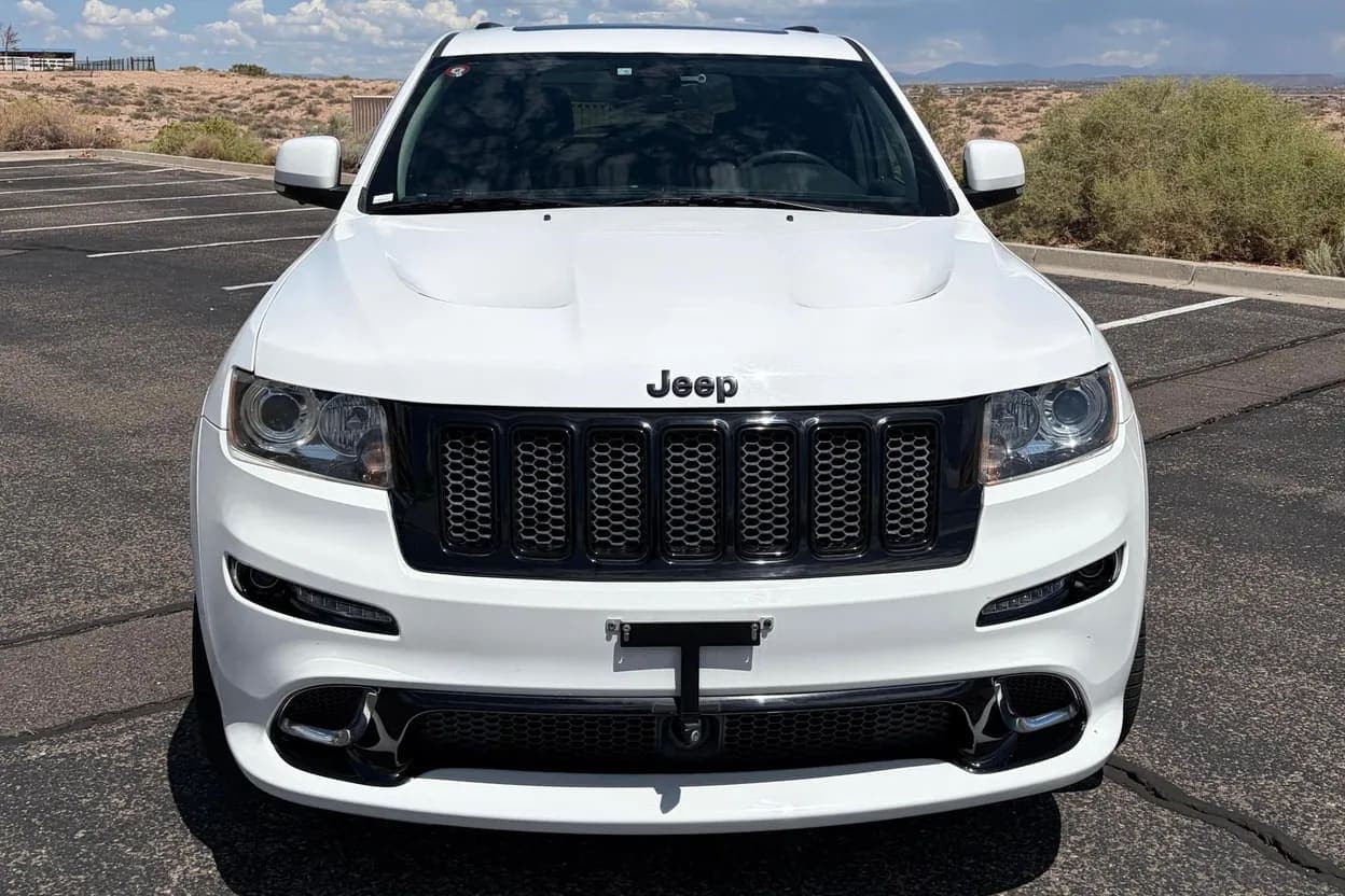 2013 Jeep Grand Cherokee SRT8 Alpine Edition, view