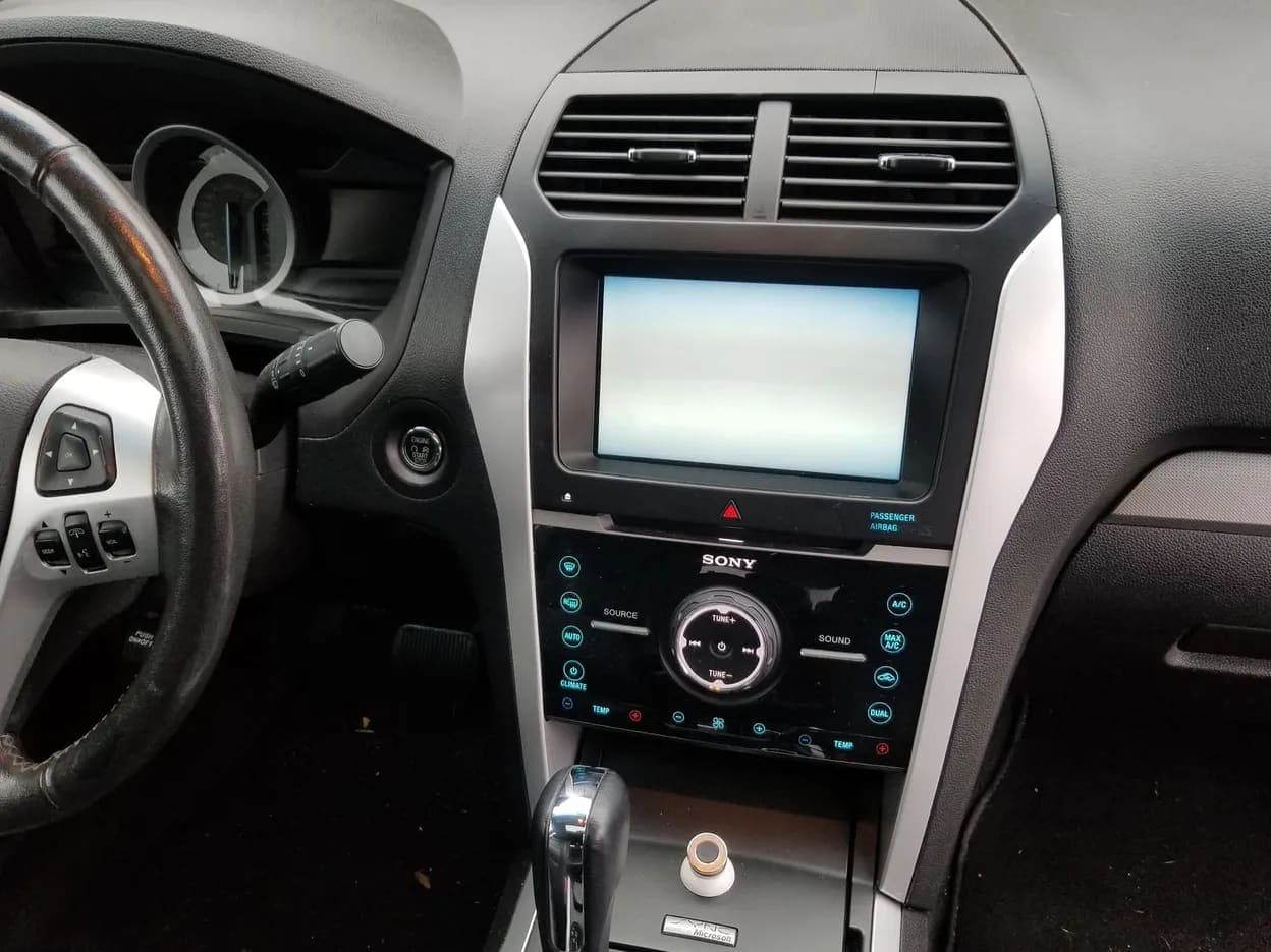 2015 Ford Explorer Sport, view