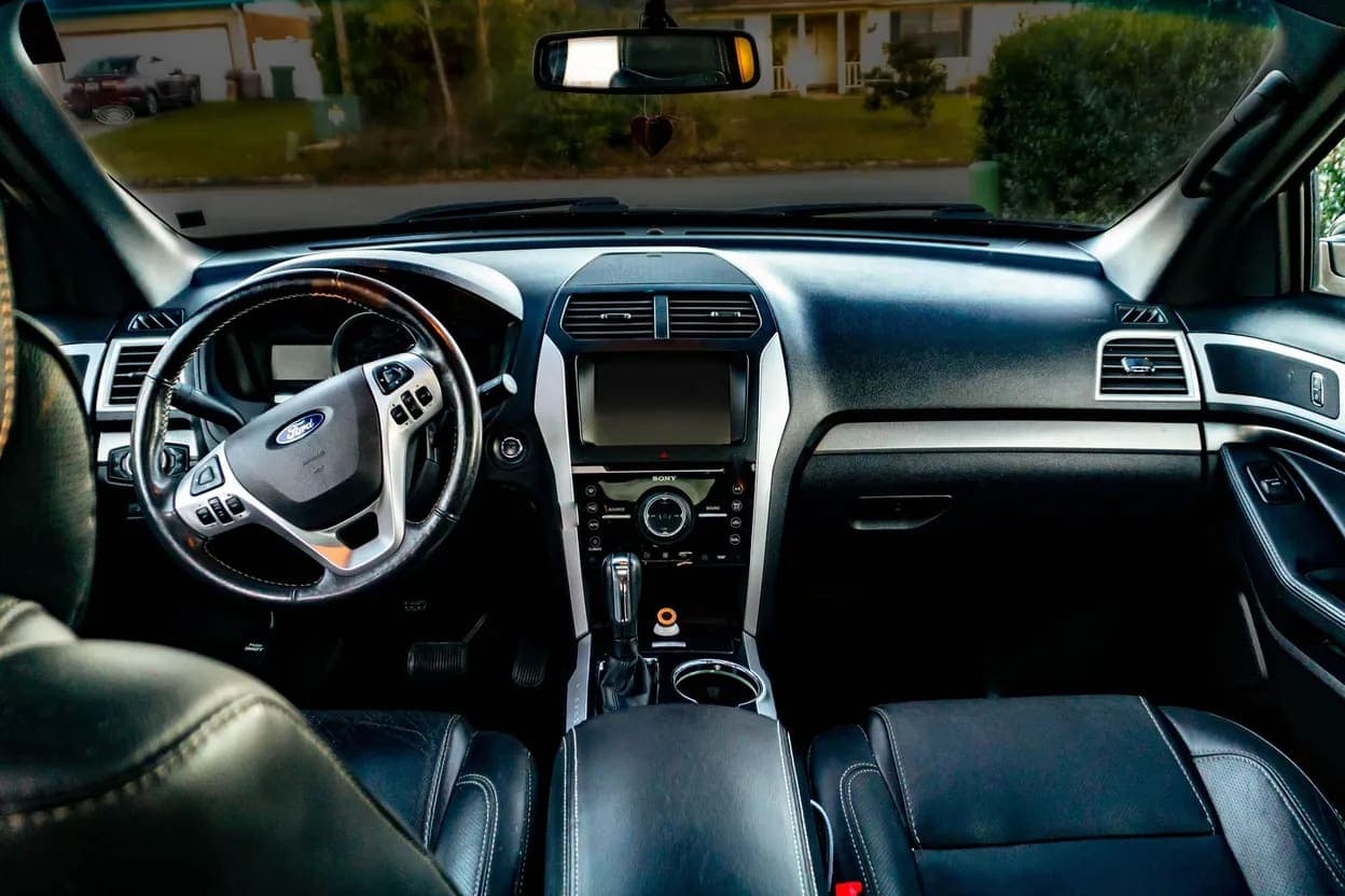 2015 Ford Explorer Sport, view