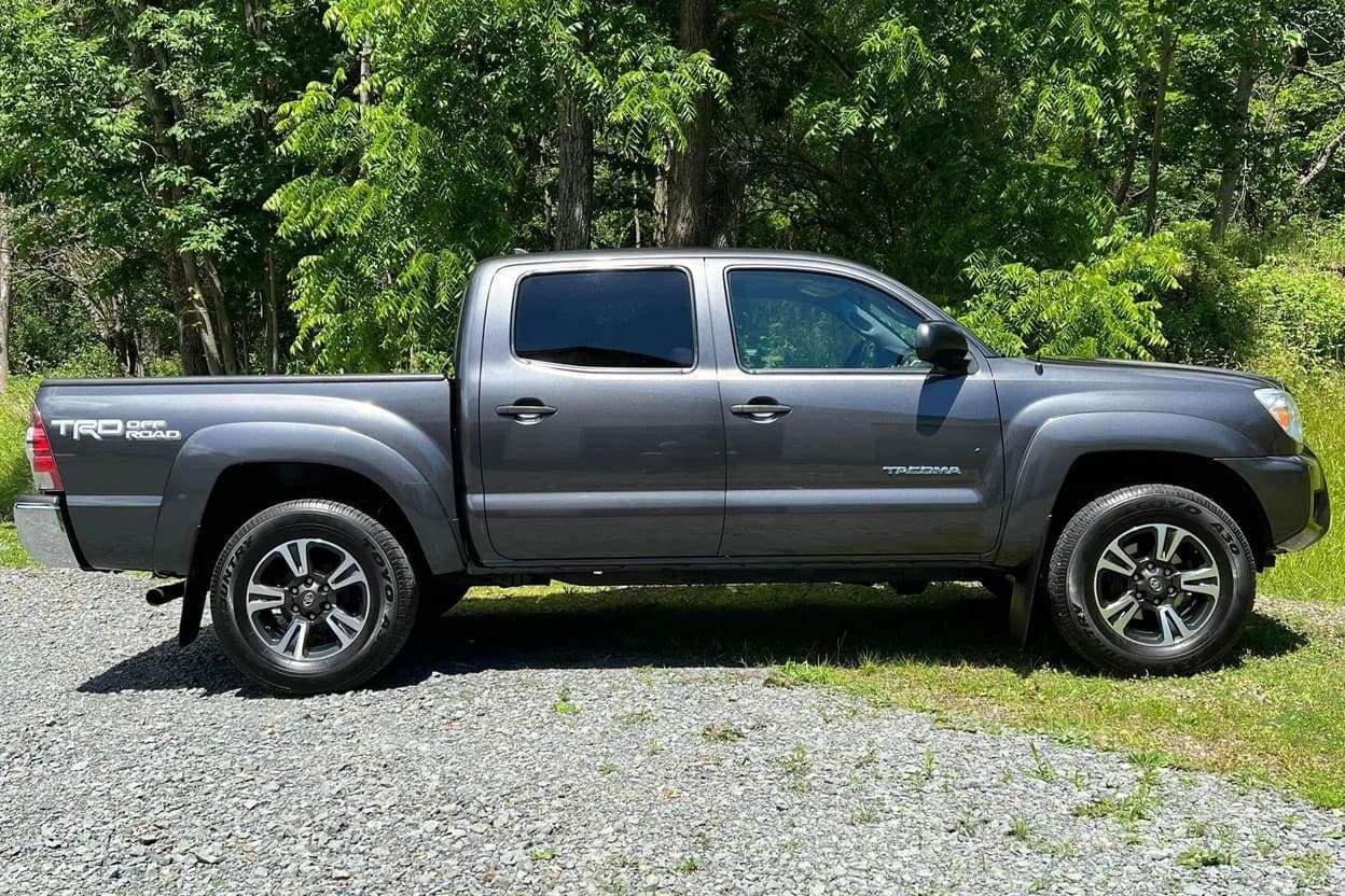 2015 Toyota Tacoma TRD Off-Road Double Cab, view