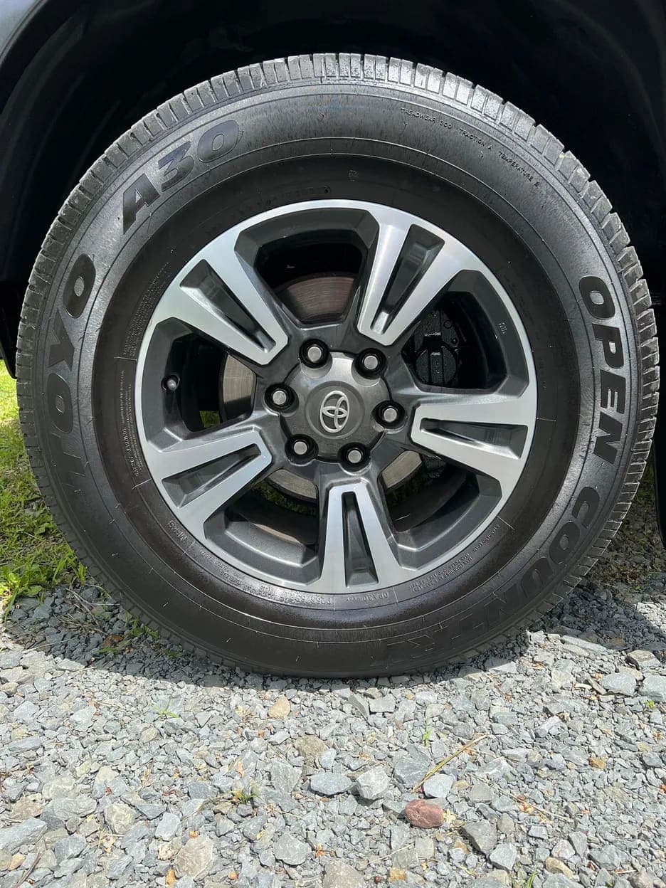 2015 Toyota Tacoma TRD Off-Road Double Cab, view