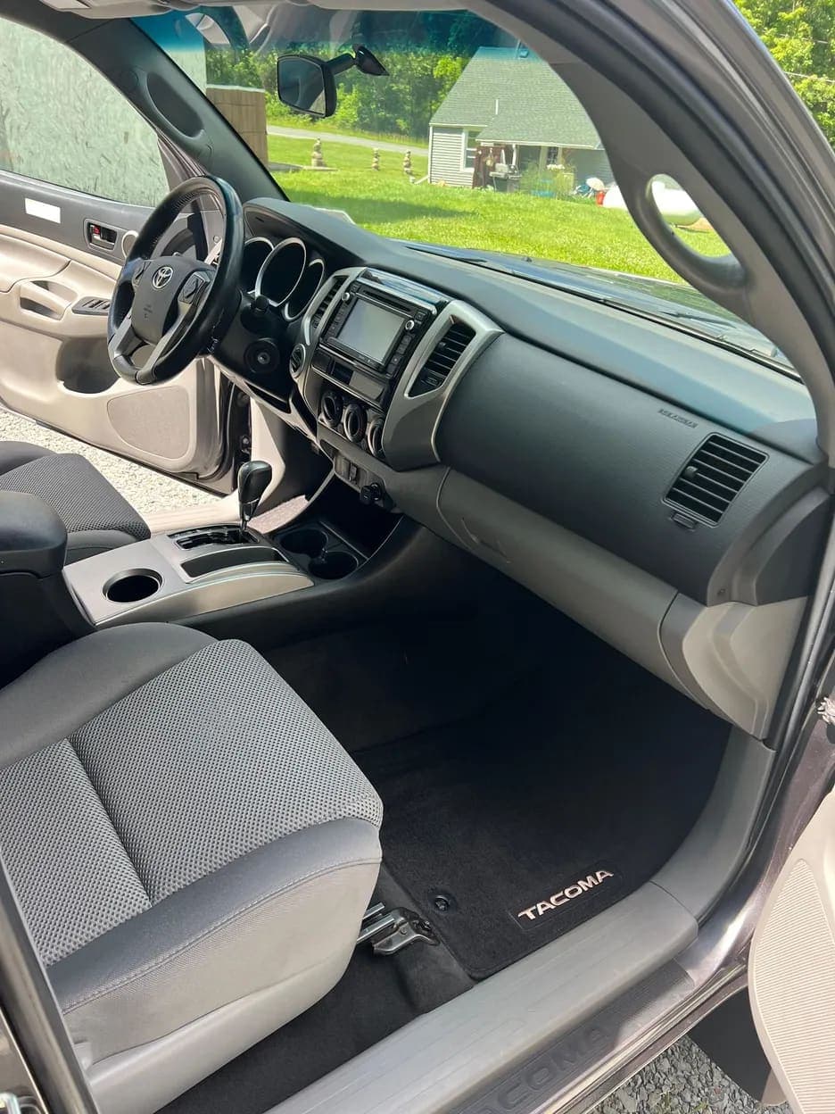 2015 Toyota Tacoma TRD Off-Road Double Cab, view