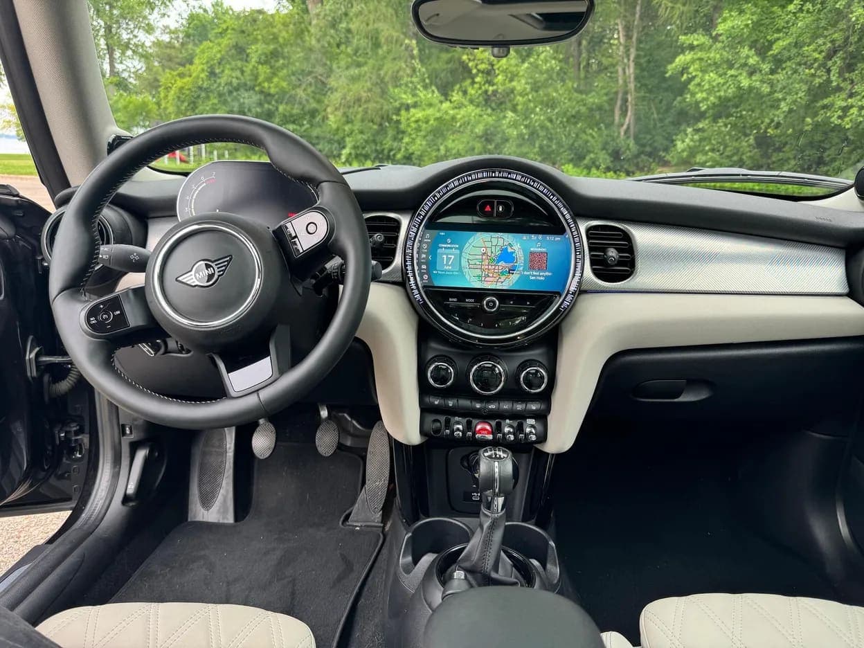 2022 Mini Cooper S Hardtop, view
