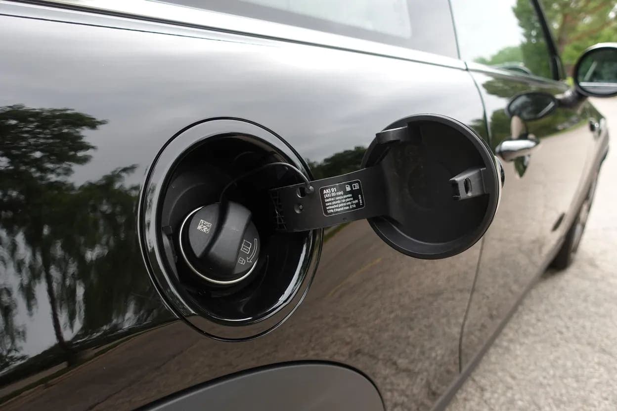 2022 Mini Cooper S Hardtop, view