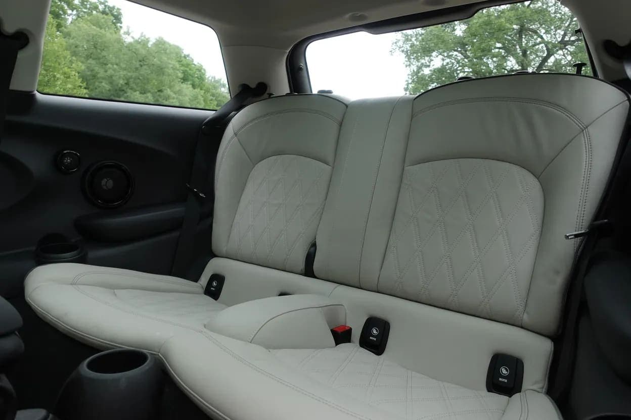 2022 Mini Cooper S Hardtop, view