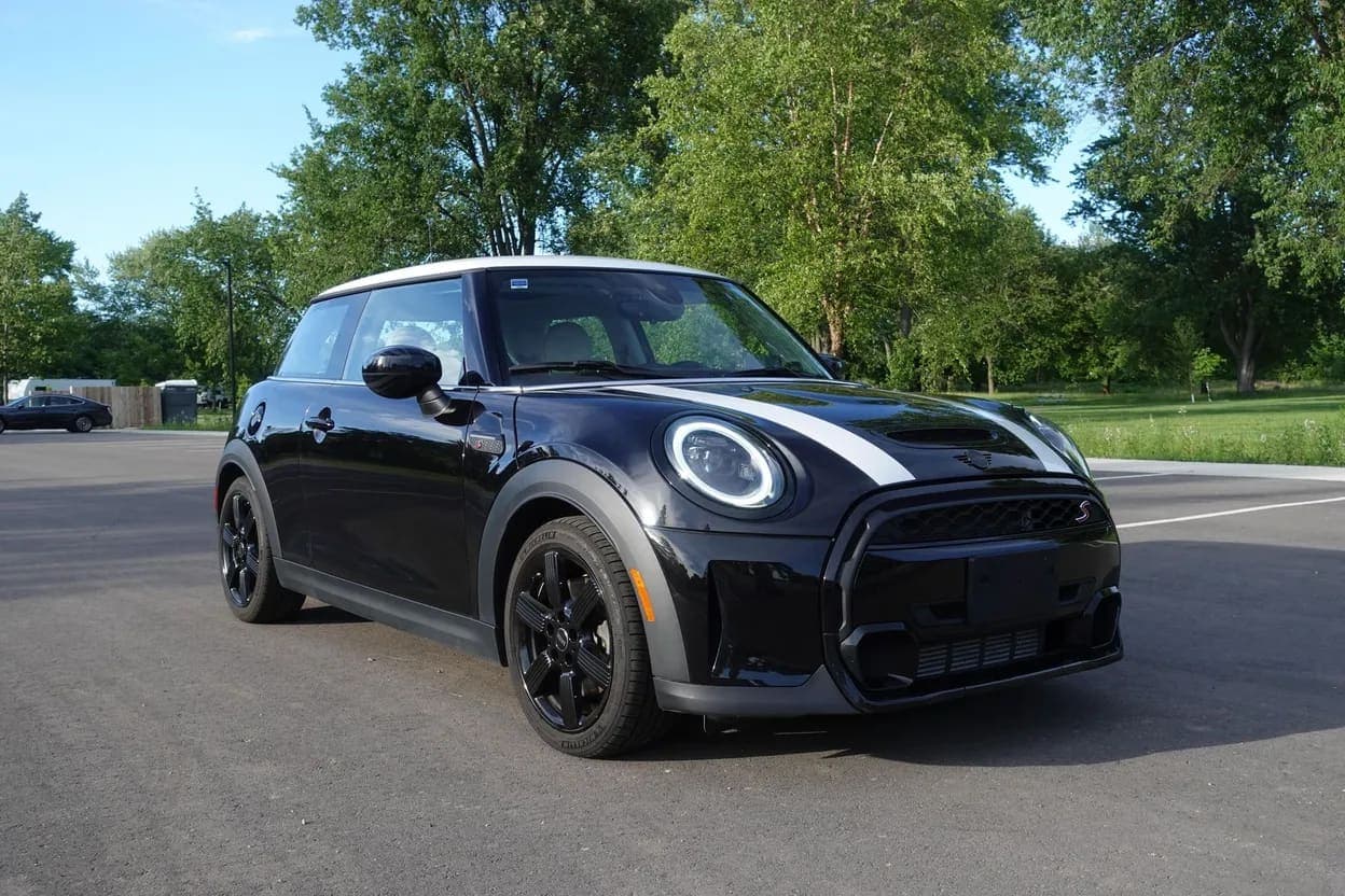 2022 Mini Cooper S Hardtop, view