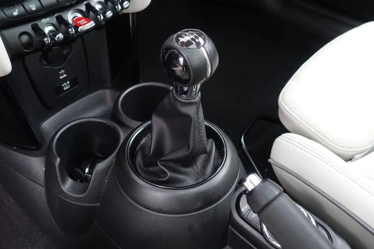 2022 Mini Cooper S Hardtop, view