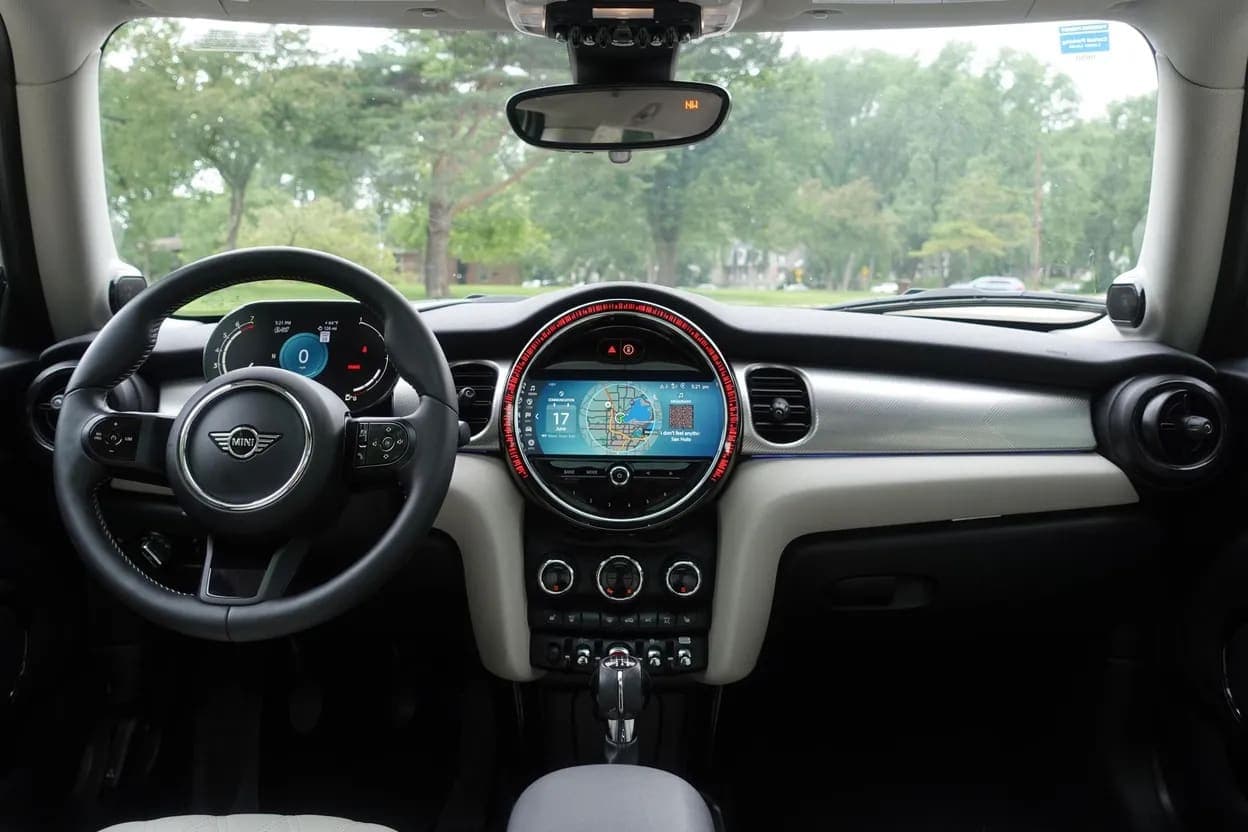 2022 Mini Cooper S Hardtop, view