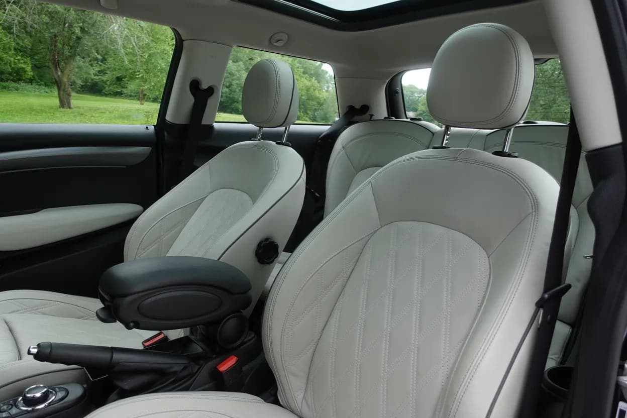2022 Mini Cooper S Hardtop, view