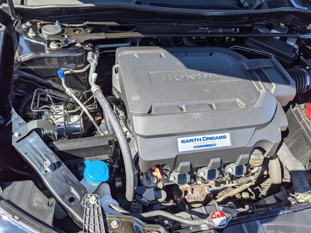 2016 Honda Accord EX-L V6 Coupe, view