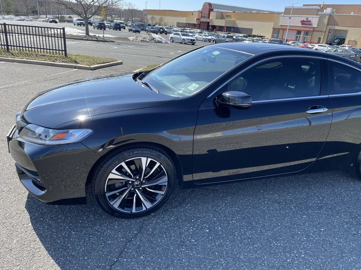 2016 Honda Accord EX-L V6 Coupe, view