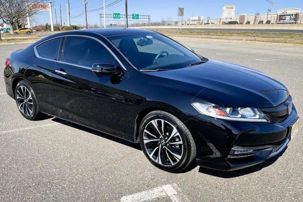 2016 Honda Accord EX-L V6 Coupe, view