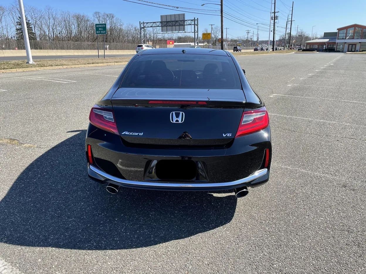 2016 Honda Accord EX-L V6 Coupe, view