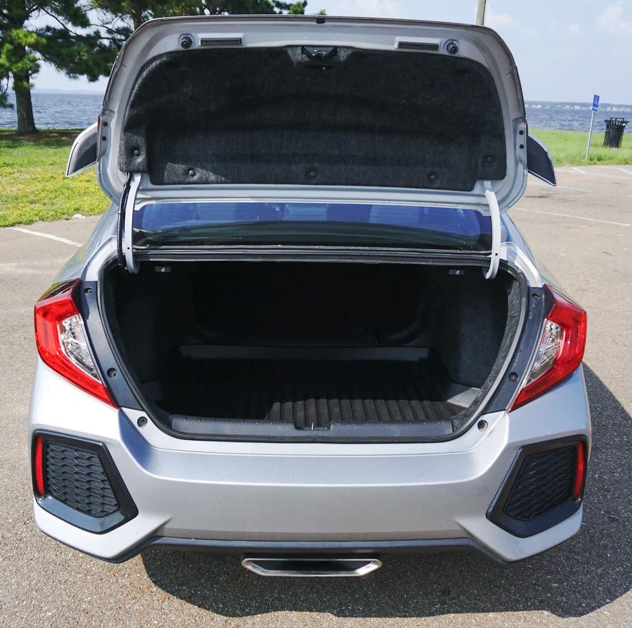 2018 Honda Civic Si Sedan, view