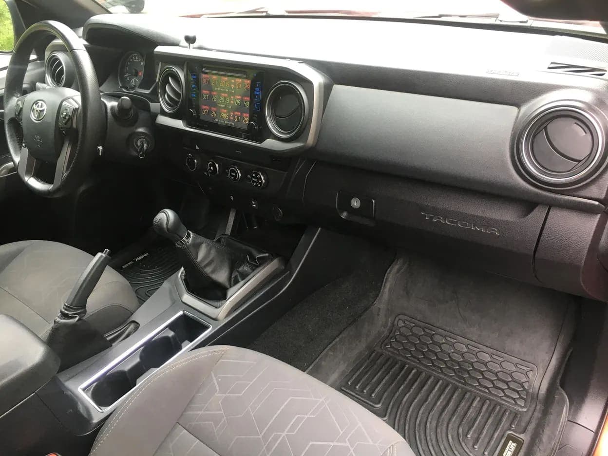 2017 Toyota Tacoma TRD Off-Road Double Cab, view