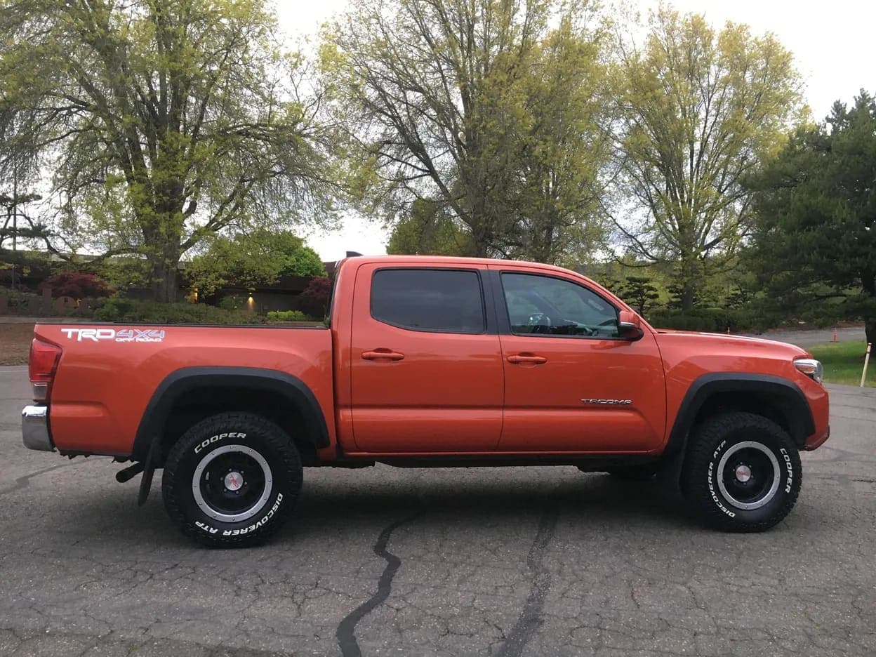 2017 Toyota Tacoma TRD Off-Road Double Cab, view