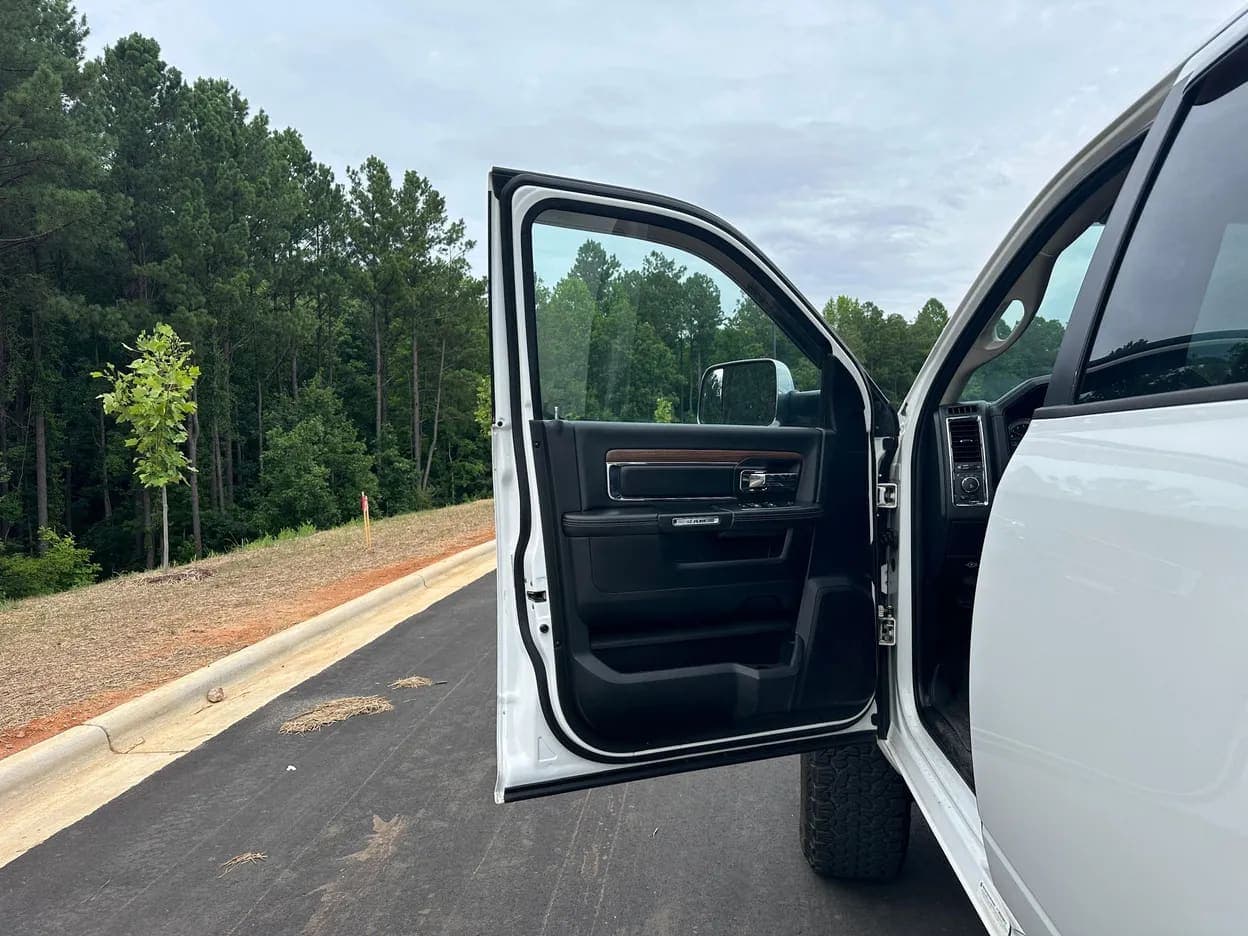 2014 Ram 3500 Laramie, view