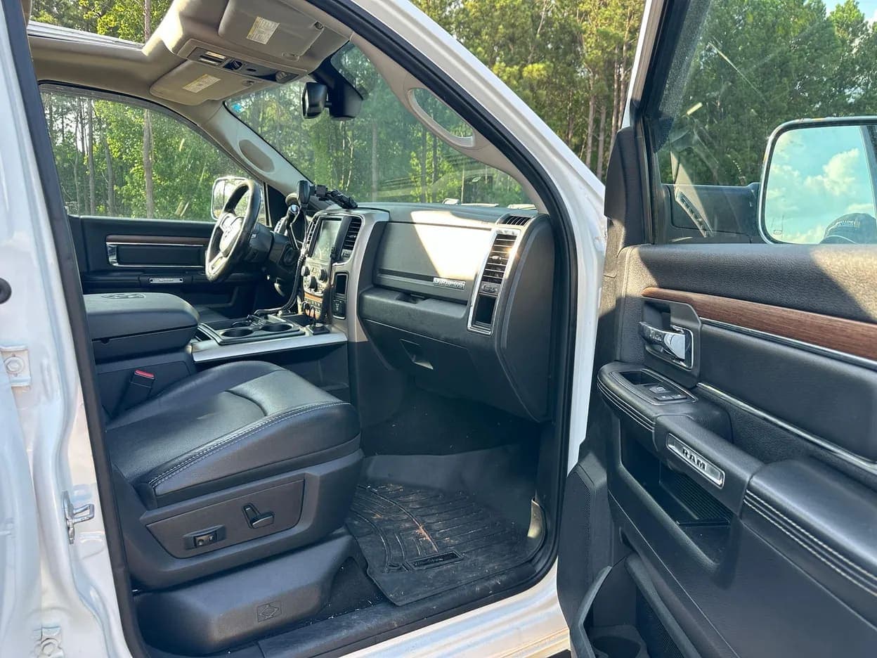 2014 Ram 3500 Laramie, view