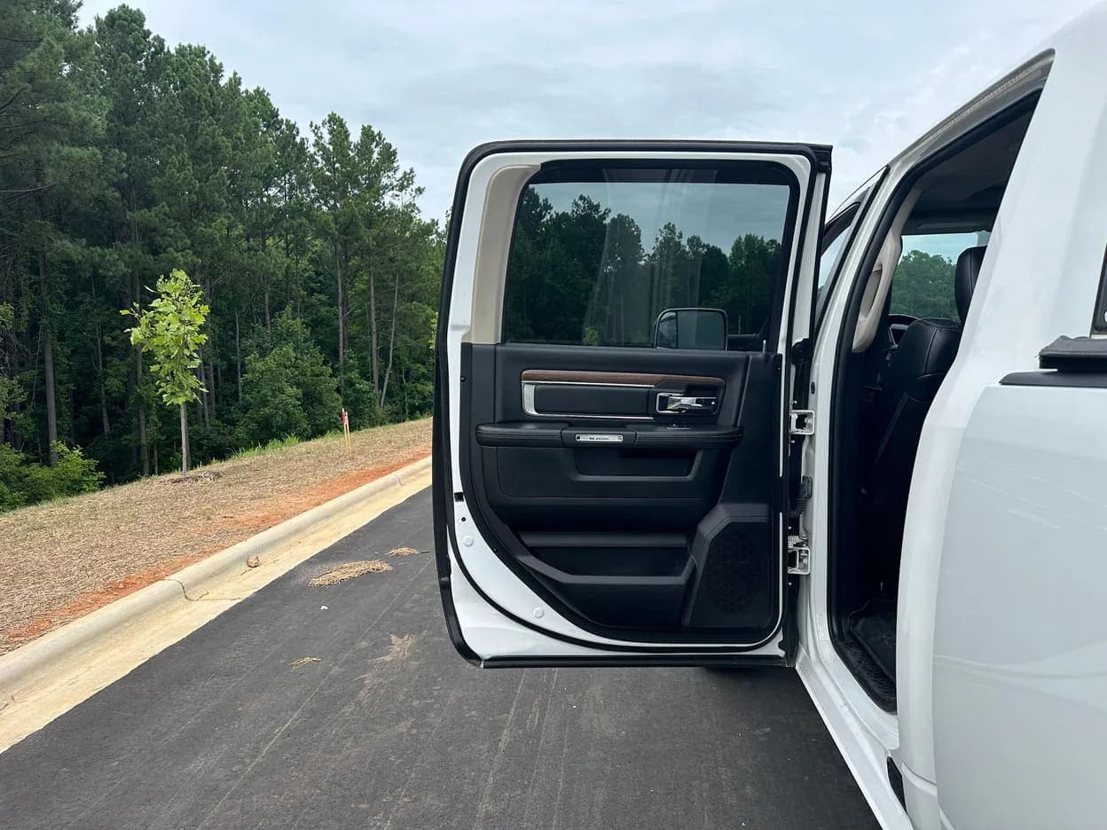 2014 Ram 3500 Laramie, view