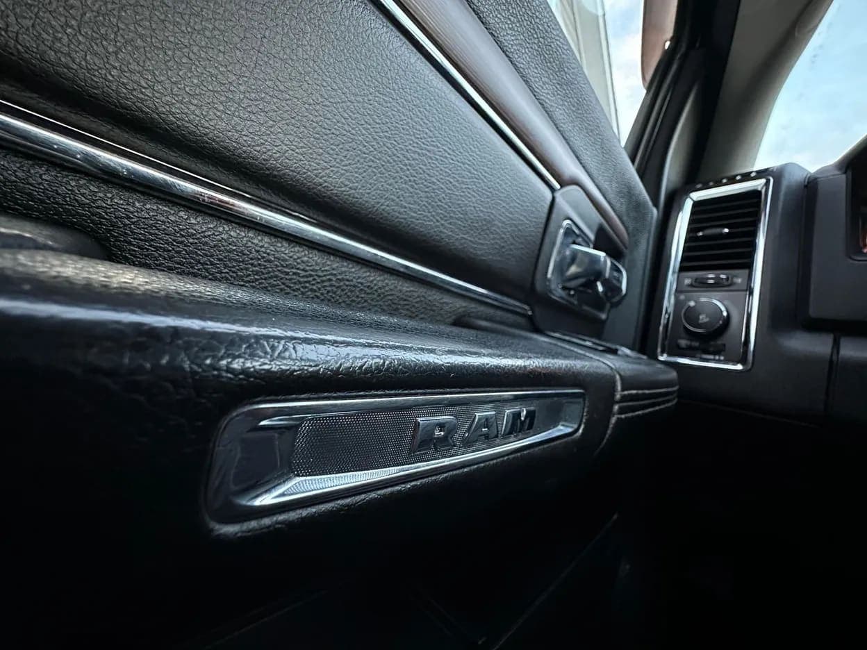 2014 Ram 3500 Laramie, view