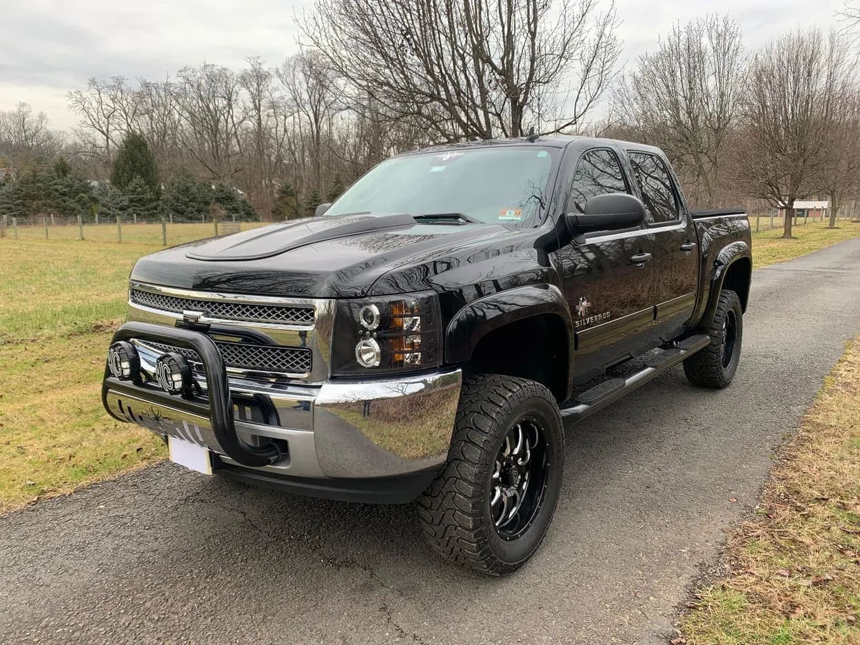 2013 Chevrolet Silverado 1500 LT exterior