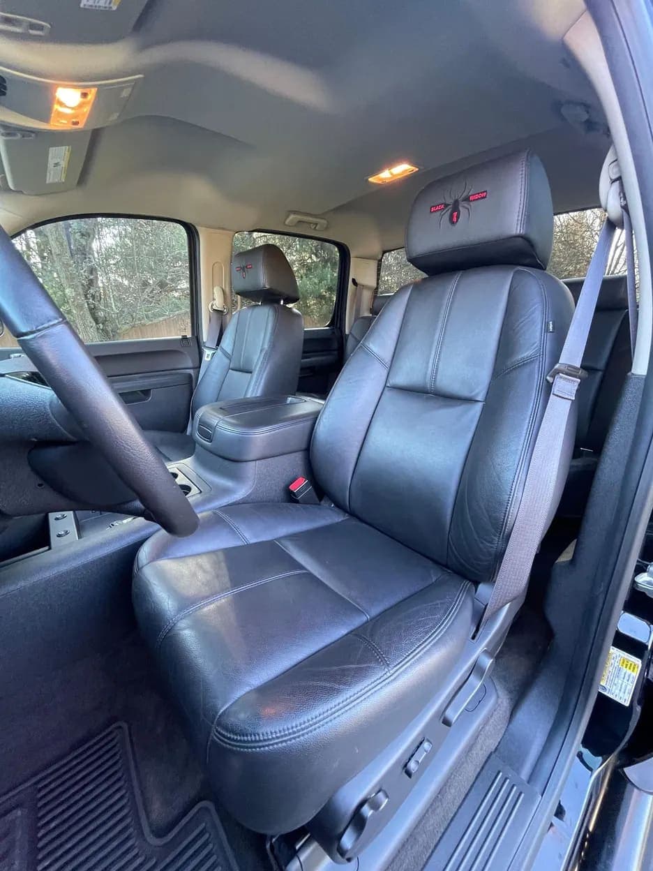 2013 Chevrolet Silverado 1500 LT, view