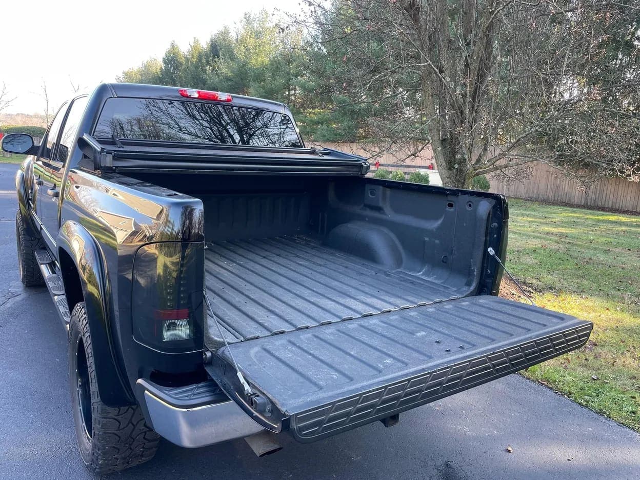 2013 Chevrolet Silverado 1500 LT, view