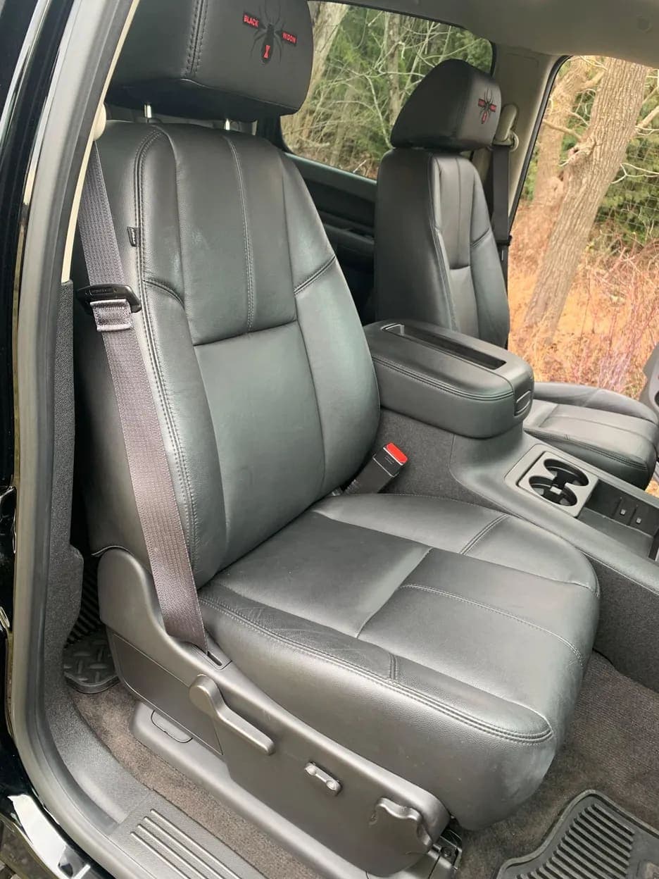 2013 Chevrolet Silverado 1500 LT, view
